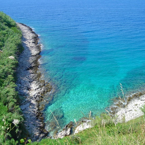Nasuzanski Bay