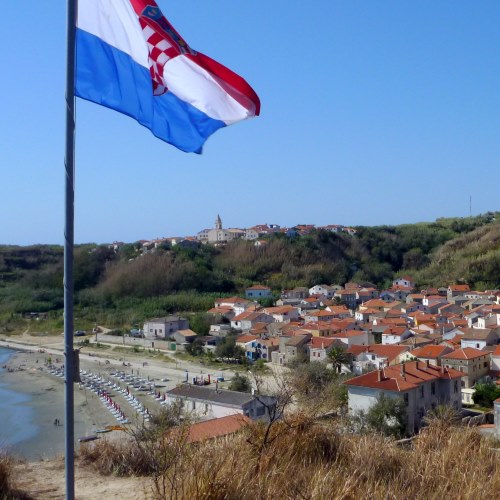 Susak today